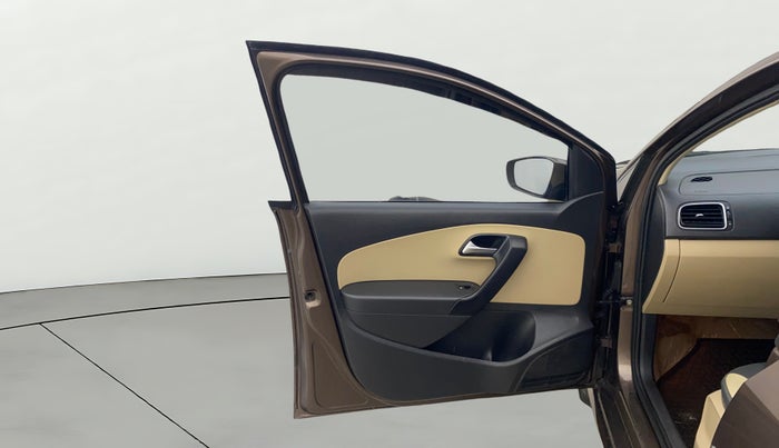 2016 Volkswagen Polo HIGHLINE1.2L, Petrol, Manual, 91,915 km, LHS Front Door