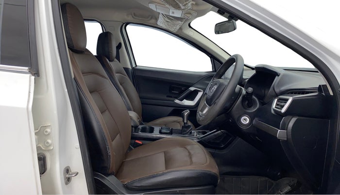 2022 Tata Harrier XM 2.0L KRYOTEC, Diesel, Manual, 38,886 km, Right Side Front Door Cabin