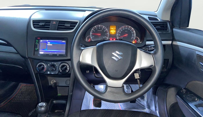 2014 Maruti Swift VXI, Petrol, Manual, 1,38,009 km, Steering Wheel Close Up