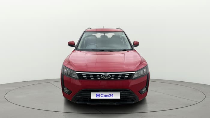 2022 Mahindra XUV300 W6 1.2 PETROL AMT, Petrol, Automatic, 63,792 km, Front