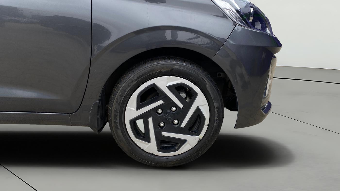 2025 Hyundai Grand i10 Sportz 1.2 Hy-CNG Duo, CNG, Manual, 26,420 km, Right Front Wheel