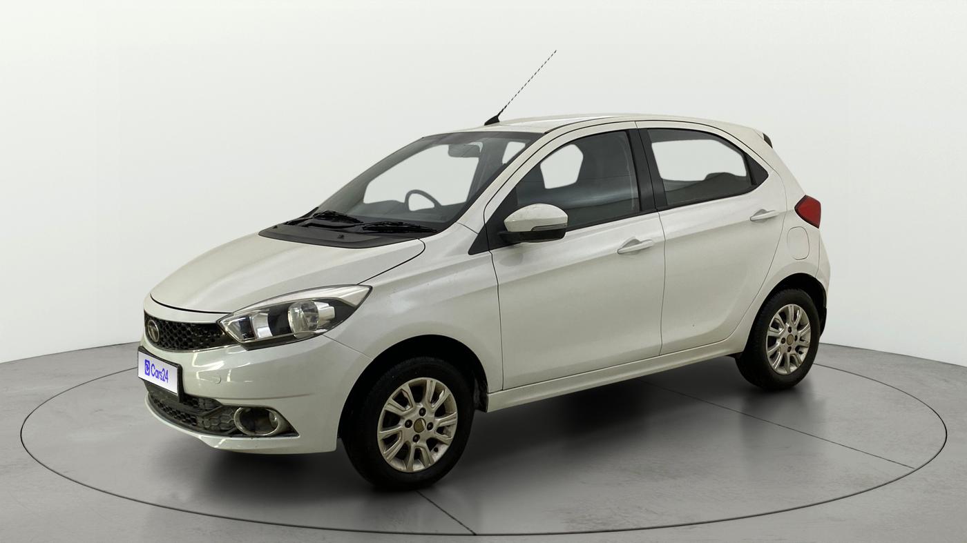 2017 Tata Tiago XZ PETROL, Petrol, Manual, 30,574 km, Left Front Diagonal