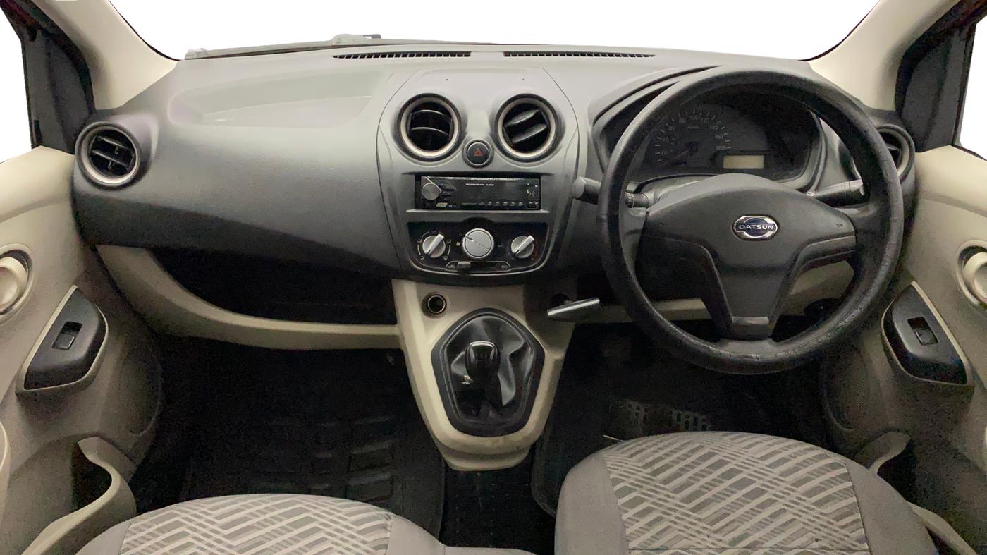 2017 Datsun Go Plus T, Petrol, Manual, 1,33,186 km, Dashboard