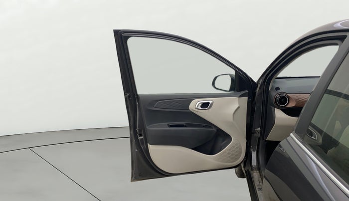 2023 Hyundai AURA SX 1.2 CNG, CNG, Manual, 29,240 km, LHS Front Door