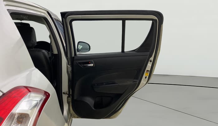 2015 Maruti Swift VXI, Petrol, Manual, 60,951 km, RHS Rear Door