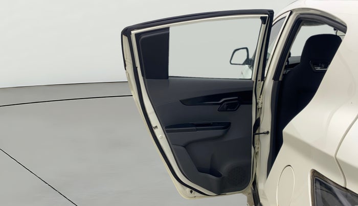 2019 Mahindra KUV 100 NXT K4+ P 6 STR, Petrol, Manual, 55,788 km, LHS Rear Door