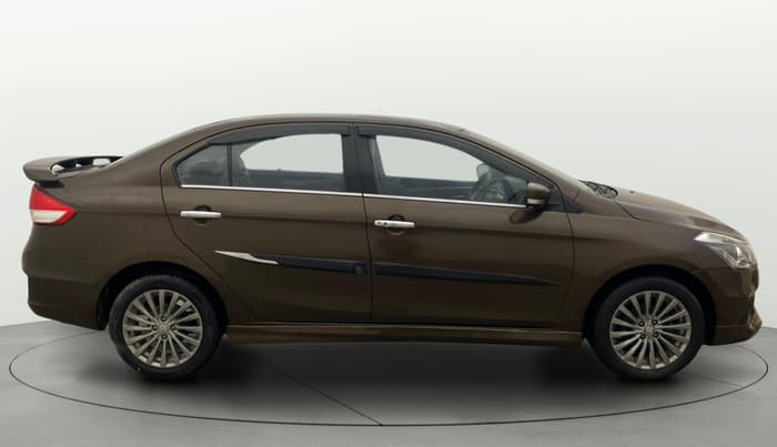 2015 Maruti Ciaz ZXI, Petrol, Manual, 1,05,449 km, Right Side View