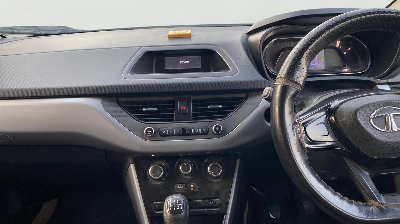 2020 Tata NEXON XM DIESEL, Diesel, Manual, 1,38,273 km, Air Conditioner