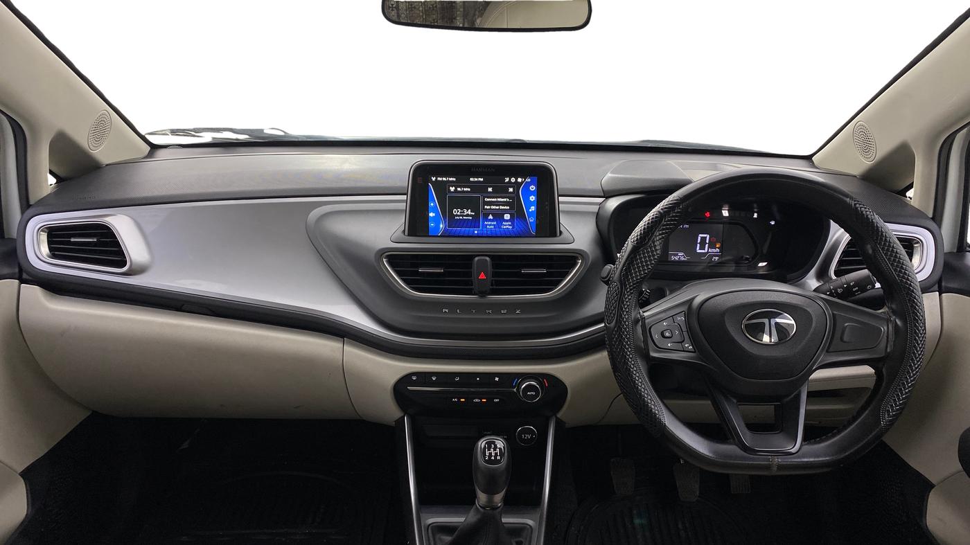 2024 Tata ALTROZ XZ CNG, CNG, Manual, 54,270 km, Dashboard