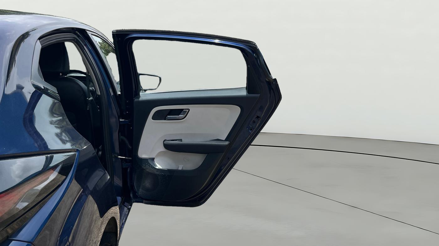 2022 Tata ALTROZ XZA PLUS, Petrol, Automatic, 53,183 km, RHS Rear Door