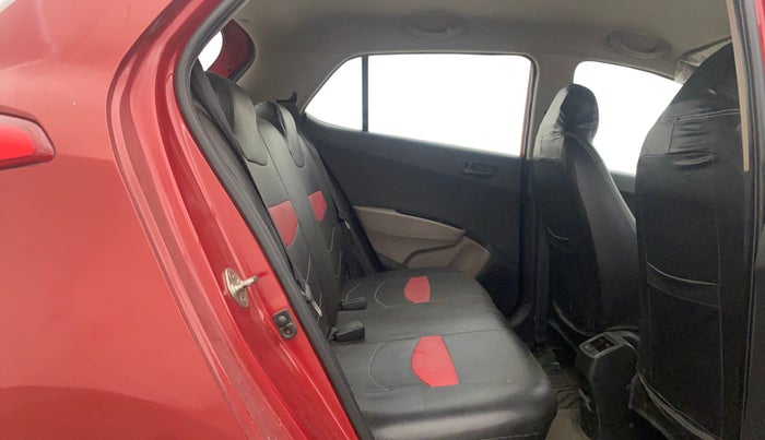 2019 Hyundai Grand i10 MAGNA 1.2 KAPPA VTVT, CNG, Manual, 45,781 km, Right Side Rear Door Cabin