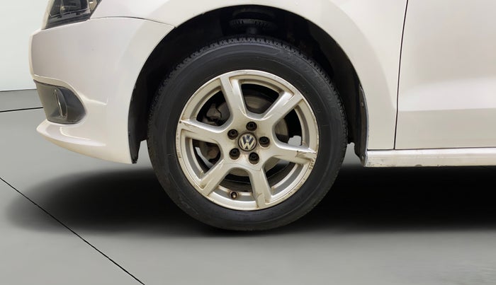 2014 Volkswagen Vento HIGHLINE DIESEL 1.6, Diesel, Manual, 80,229 km, Left Front Wheel
