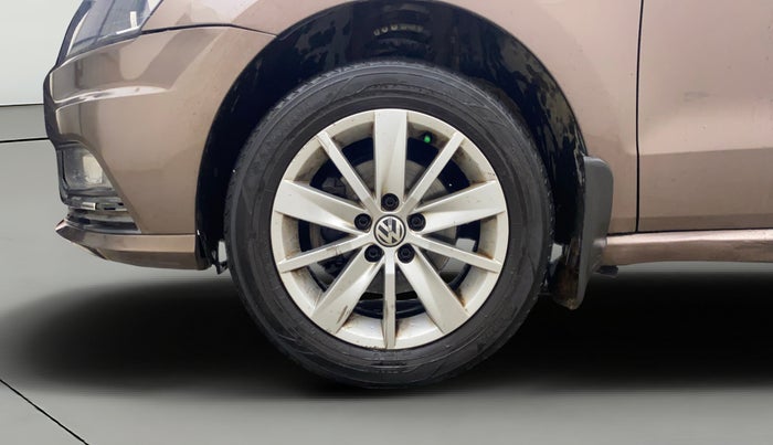 2016 Volkswagen Ameo HIGHLINE1.2L, Petrol, Manual, 67,291 km, Left Front Wheel