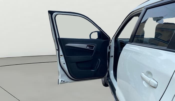 2016 Maruti Vitara Brezza VDI, Diesel, Manual, 72,279 km, LHS Front Door