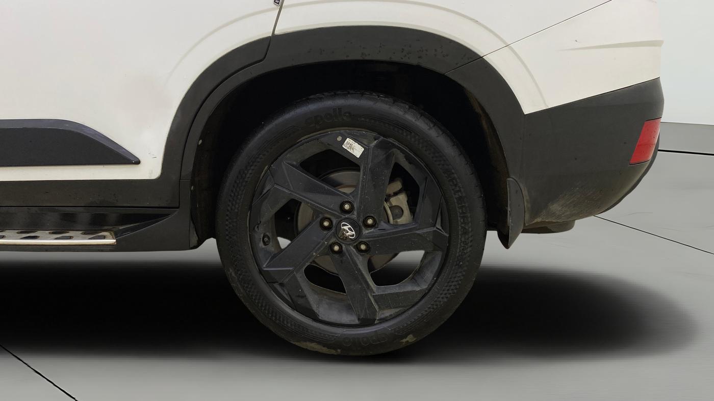 2023 Hyundai ALCAZAR  Signature (O) AE 7Str Diesel AT, Diesel, Automatic, 74,379 km, Left Rear Wheel