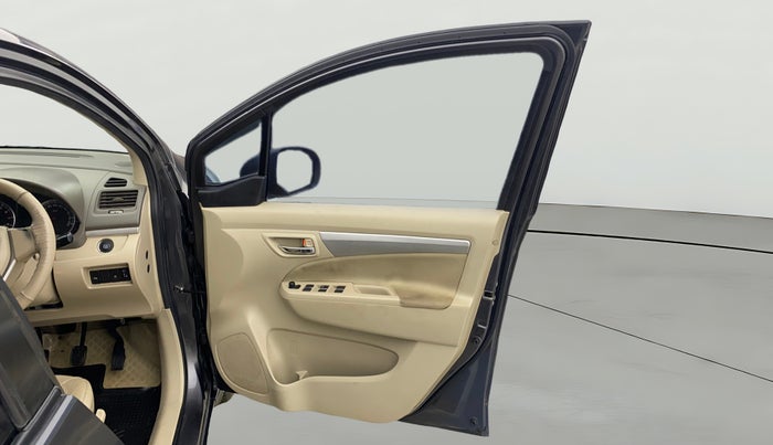 2017 Maruti Ertiga ZXI+, Petrol, Manual, 1,49,740 km, RHS Front Door