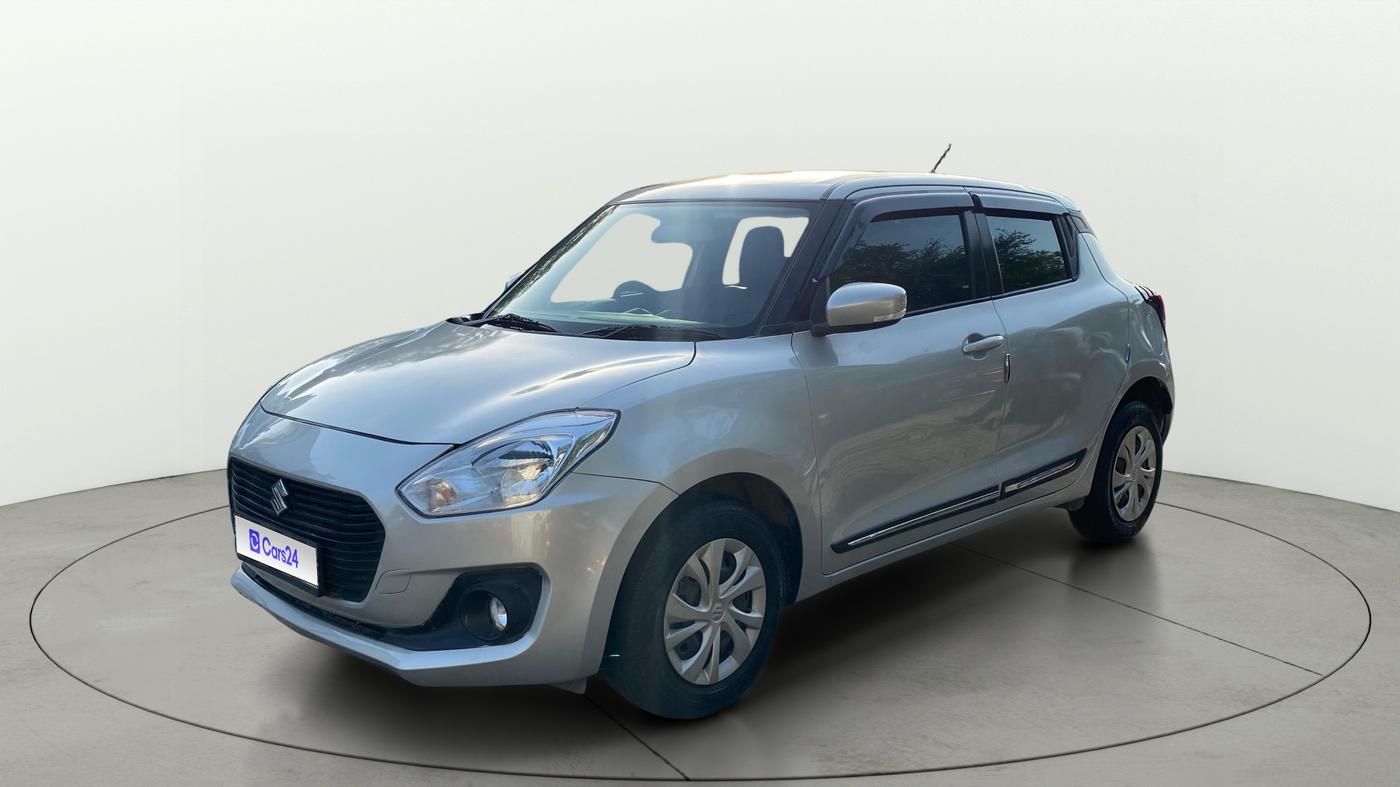 2020 Maruti Swift VXI AMT, Petrol, Automatic, 72,263 km, Left Front Diagonal