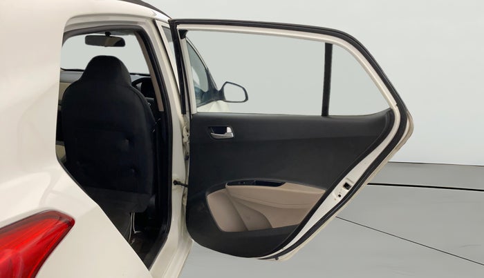 2015 Hyundai Grand i10 ASTA AT 1.2 KAPPA VTVT, Petrol, Automatic, 74,868 km, RHS Rear Door