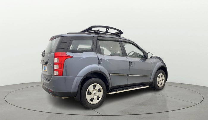 2016 Mahindra XUV500 W6, Diesel, Manual, 46,965 km, Right Back Diagonal