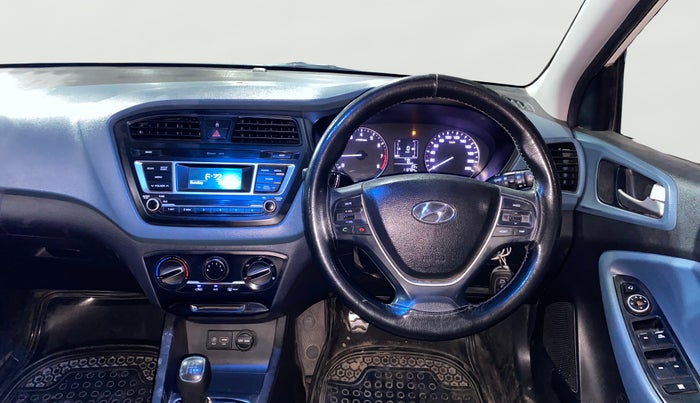 2016 Hyundai i20 Active 1.2 S, Petrol, Manual, 1,13,687 km, Steering Wheel Close Up