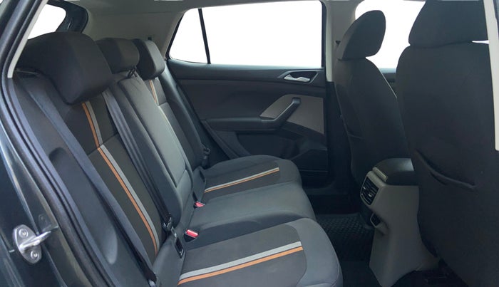 2022 Skoda KUSHAQ AMBITION 1.0L TSI MT, Petrol, Manual, 16,171 km, Right Side Rear Door Cabin