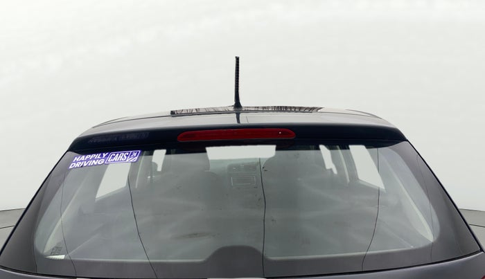 2016 Volkswagen Polo COMFORTLINE 1.2L, Petrol, Manual, 73,493 km, Rear Windshield