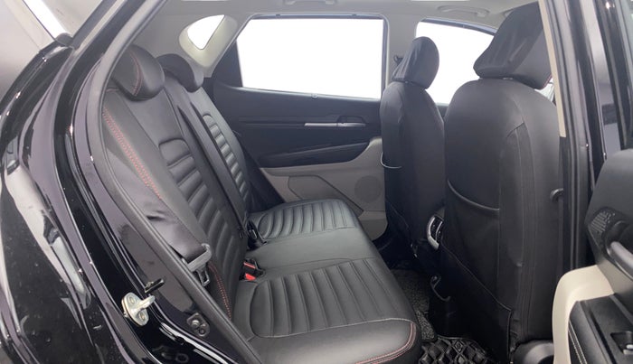 2021 KIA SONET HTX 1.0 IMT, Petrol, Manual, 21,528 km, Right Side Rear Door Cabin