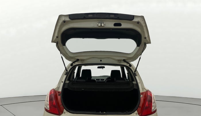 2014 Maruti Swift VXI, Petrol, Manual, 94,527 km, Boot Door Open