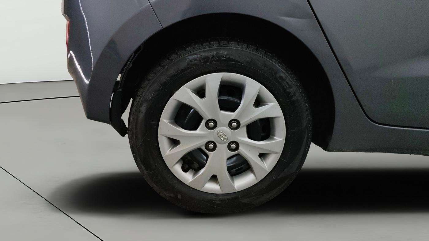2015 Hyundai Grand i10 MAGNA 1.2 KAPPA VTVT, Petrol, Manual, 26,721 km, Right Rear Wheel