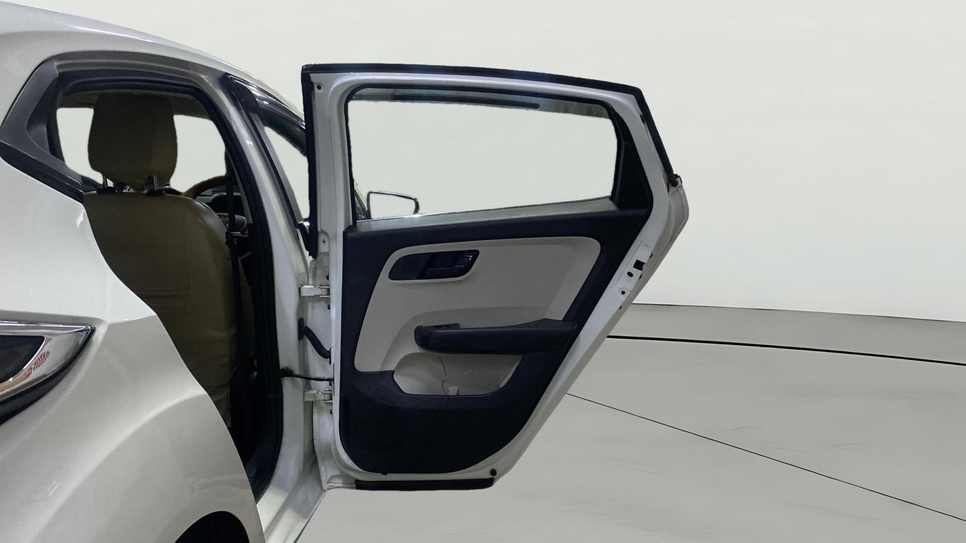 2021 Tata ALTROZ XT PETROL, Petrol, Manual, 12,147 km, RHS Rear Door