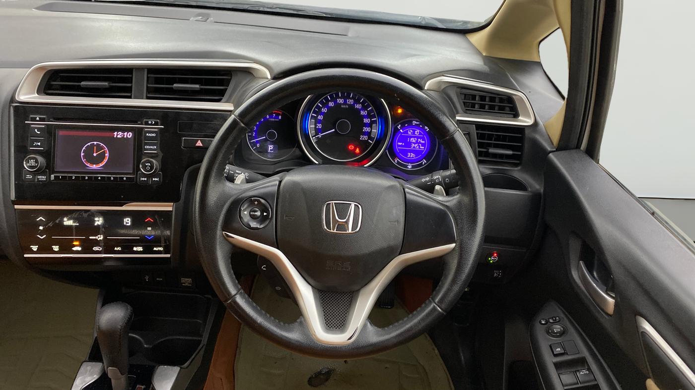 2018 Honda Jazz 1.2L I-VTEC V AT, CNG, Automatic, 1,19,214 km, Steering Wheel Close Up