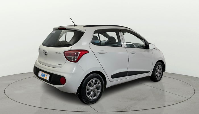 2017 Hyundai Grand i10 SPORTZ (O) 1.2 KAPPA VTVT, CNG, Manual, 86,122 km, Right Back Diagonal