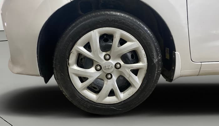2017 Hyundai Grand i10 MAGNA 1.2 KAPPA VTVT, Petrol, Manual, 37,813 km, Left Front Wheel