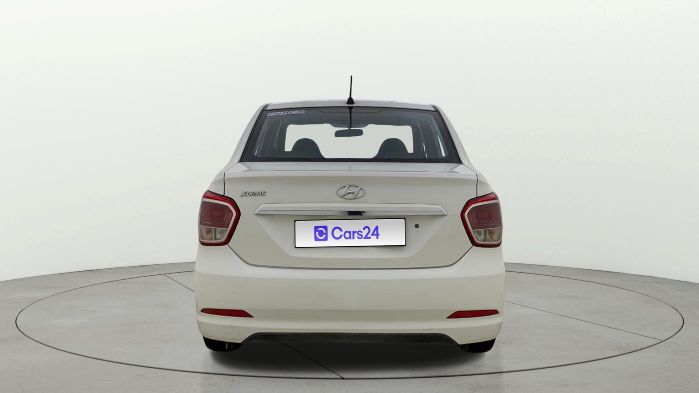 2015 Hyundai Xcent BASE 1.1, Diesel, Manual, 1,18,069 km, Back/Rear