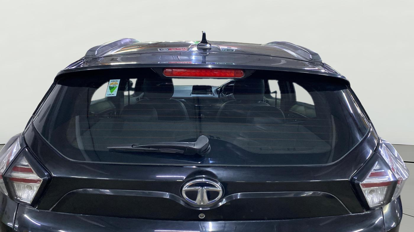 2022 Tata NEXON XZ PLUS (O) DIESEL DARK EDITION, Diesel, Manual, 61,670 km, Rear Windshield
