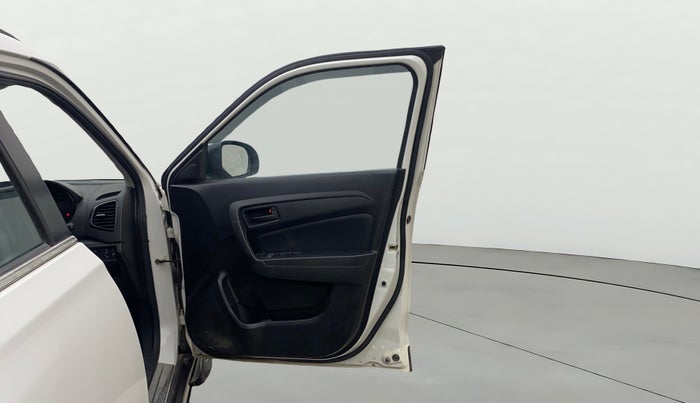 2020 Maruti Vitara Brezza VXI AT SHVS, Petrol, Automatic, 46,006 km, RHS Front Door