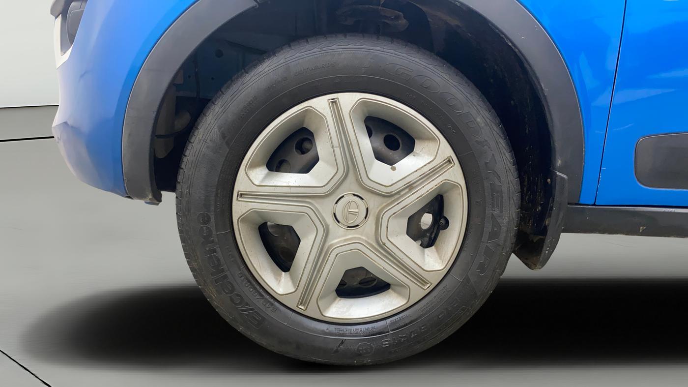 2019 Tata NEXON XMA PETROL, Petrol, Automatic, 48,338 km, Left Front Wheel