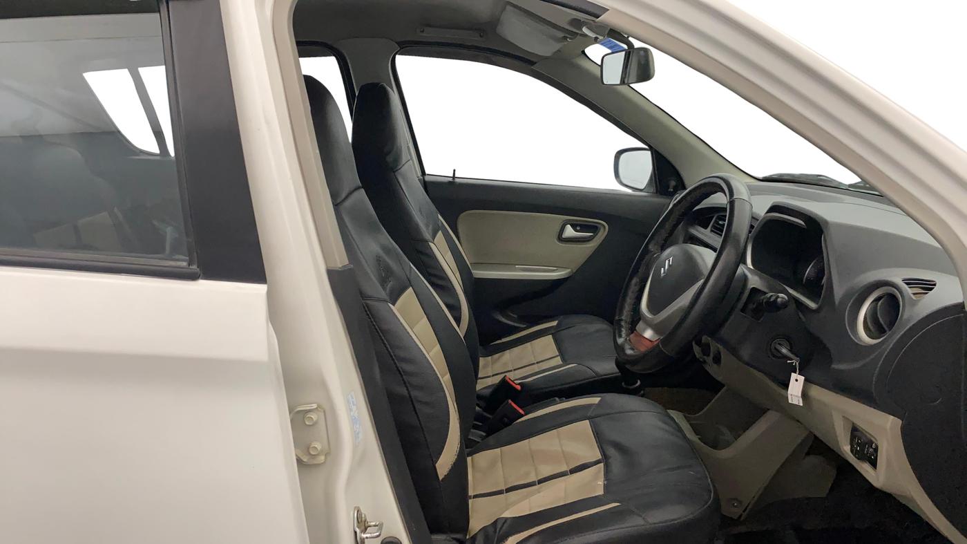 2017 Maruti Alto K10 VXI, CNG, Manual, 1,11,649 km, Right Side Front Door Cabin