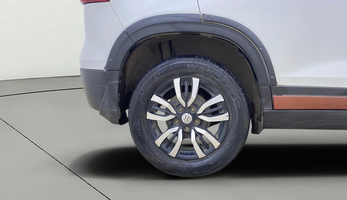 2020 Maruti Vitara Brezza VXI AT SHVS, Petrol, Automatic, 68,312 km, Right Rear Wheel