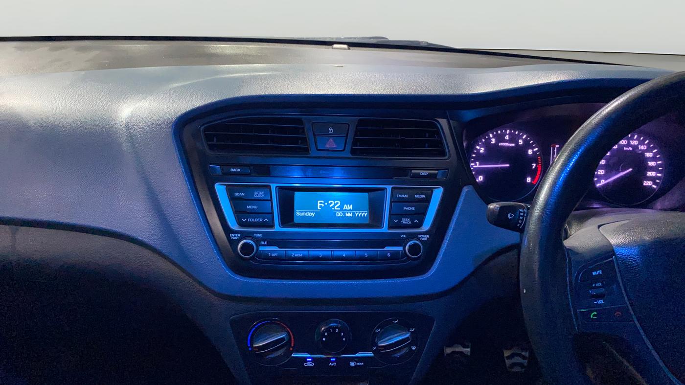 2016 Hyundai i20 Active 1.2 S, Petrol, Manual, 1,13,709 km, Air Conditioner