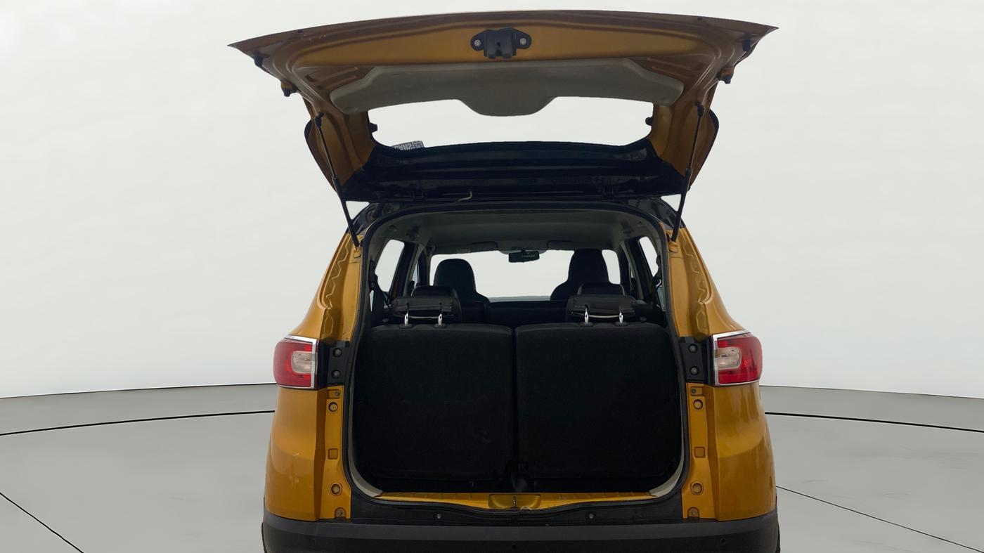 2022 Renault TRIBER RXZ, Petrol, Manual, 62,909 km, Boot Door Open