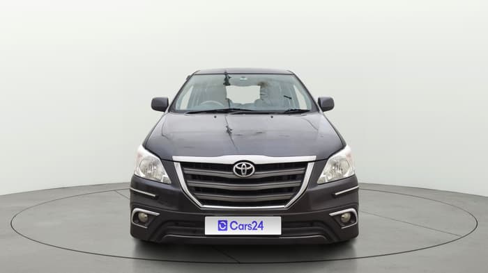 2015 Toyota Innova 2.5 GX 7 STR, Diesel, Manual, 93,285 km, Front