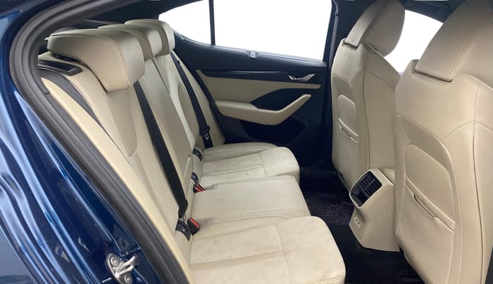 2021 Skoda Octavia L&K 2.0 AT, Petrol, Automatic, 85,139 km, Right Side Rear Door Cabin