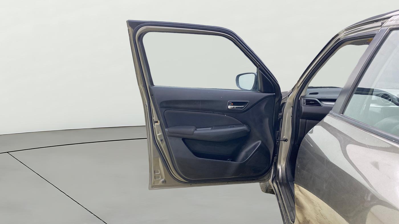 2022 Maruti Swift VXI, Petrol, Manual, 50,656 km, LHS Front Door