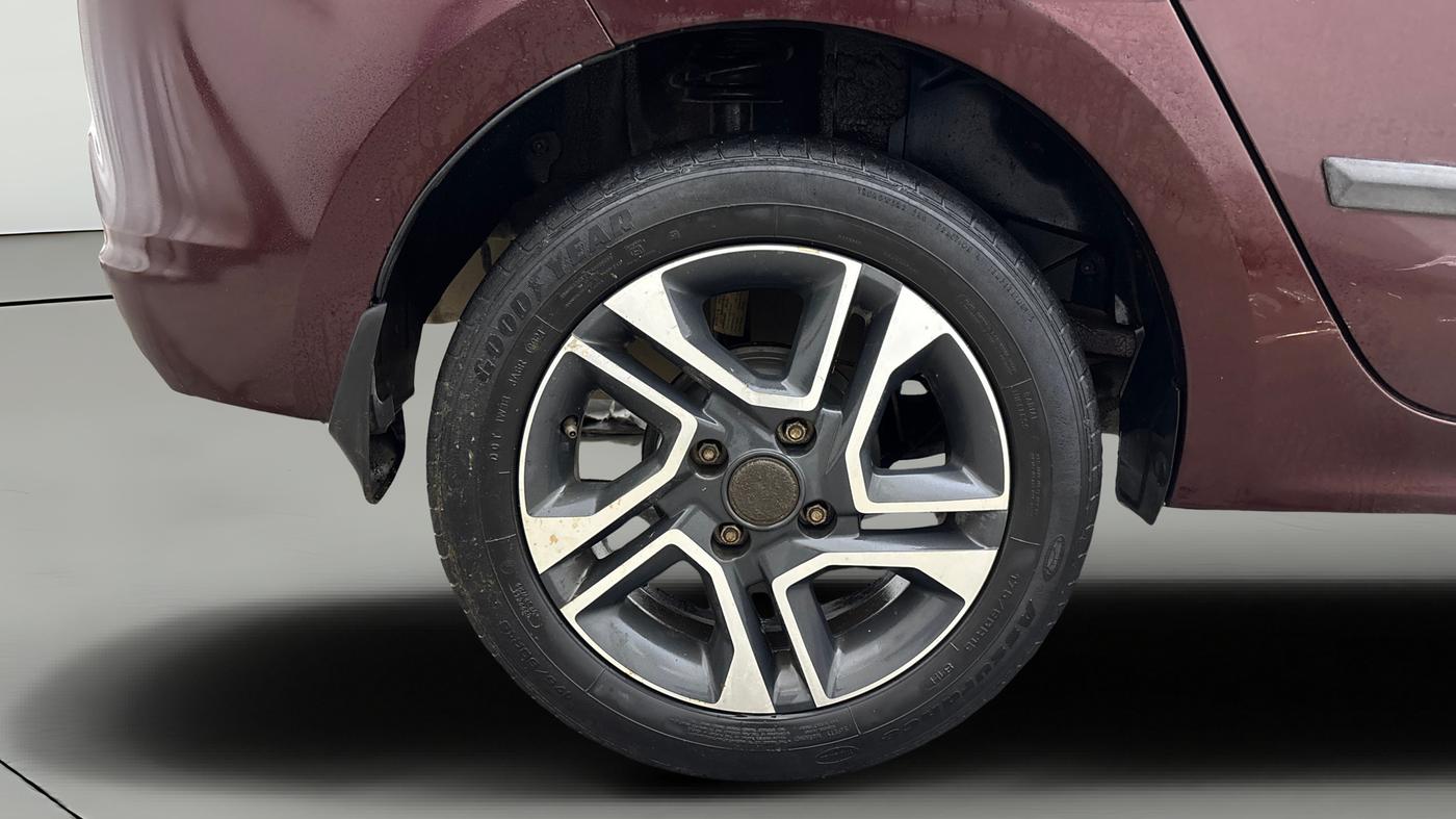 2021 Tata TIGOR XZA PLUS PETROL, Petrol, Automatic, 39,947 km, Right Rear Wheel