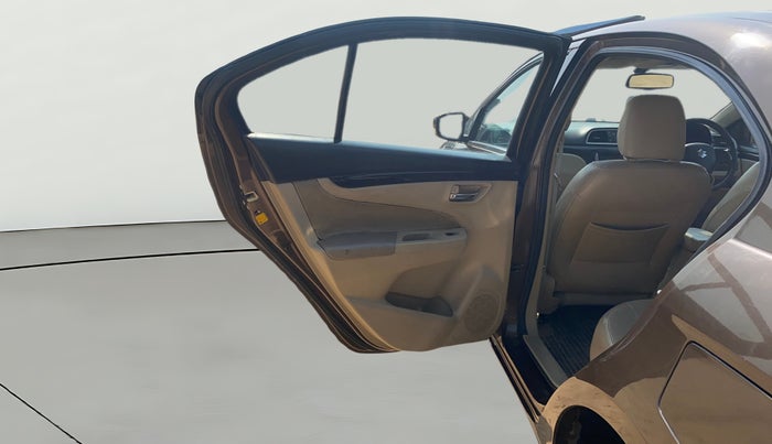 2015 Maruti Ciaz ZDI+ SHVS, Diesel, Manual, 64,541 km, LHS Rear Door