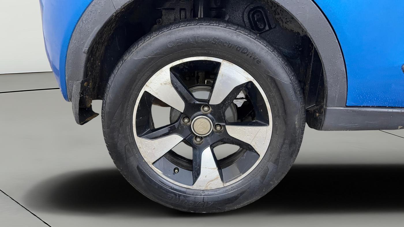 2018 Tata NEXON XZ PLUS PETROL, Petrol, Manual, 93,267 km, Right Rear Wheel