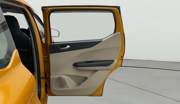 2023 Renault TRIBER RXZ AMT, Petrol, Automatic, 15,606 km, RHS Rear Door