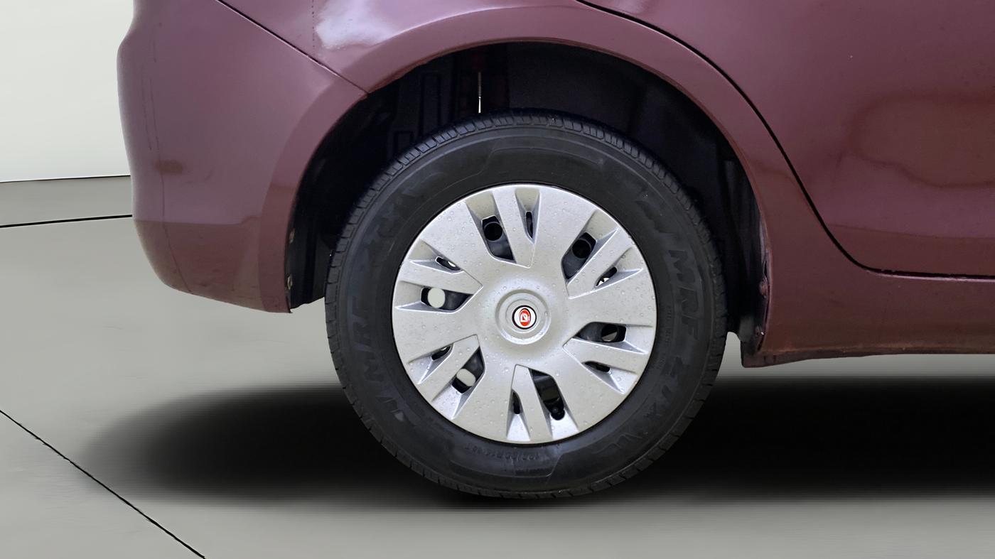 2017 Maruti Swift Dzire VXI, Petrol, Manual, 46,208 km, Right Rear Wheel