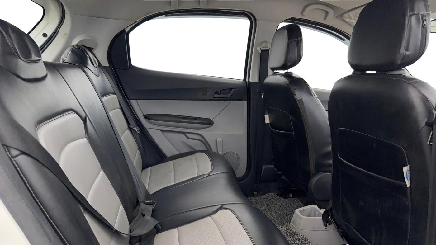 2024 Tata Tiago XE PETROL, Petrol, Manual, 15,368 km, Right Side Rear Door Cabin